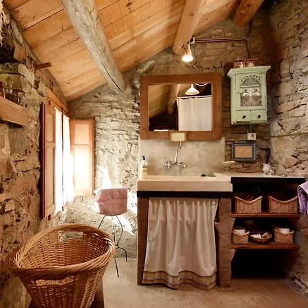 La Pegatera. Masia Envoltada De Bosc Ideal Per A Desconnectar Chalet Boixols