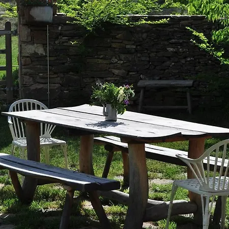 Chalet La Pegatera. Masia Envoltada De Bosc Ideal Per A Desconnectar