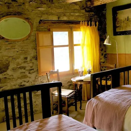 La Pegatera. Masia Envoltada De Bosc Ideal Per A Desconnectar Boixols